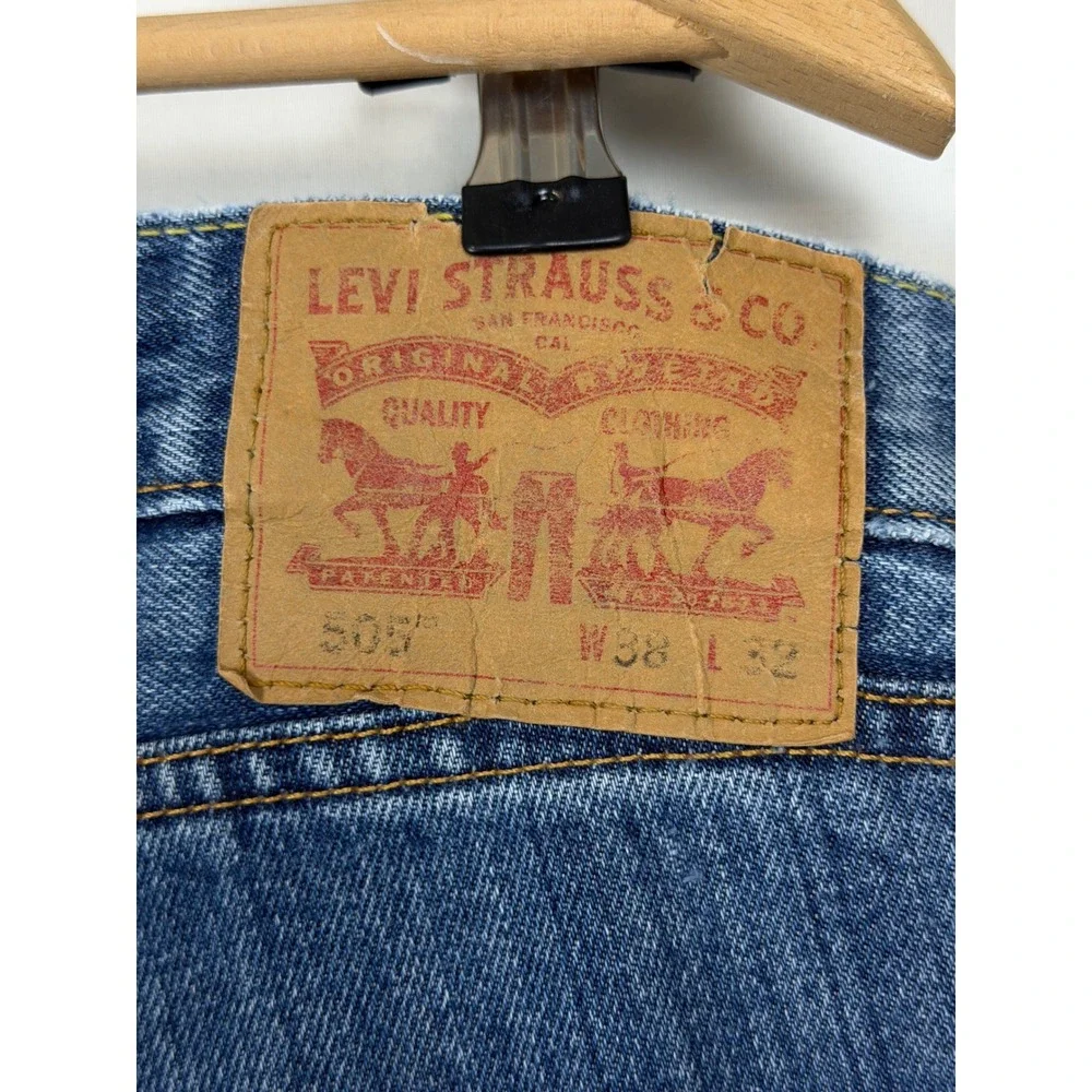 Levi's 505 Straight Leg Jeans Men's 38x32 Blue Medium Wash Denim Casual Classic